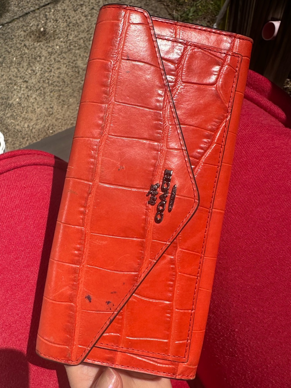 Beautiful Coral Orange Leather COACH wallet alligator skin texture - Picture 2 of 8